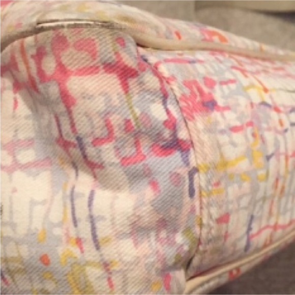 💕Chanel💕 multicolor rare retired clover, XL tote - Picture 6 of 16